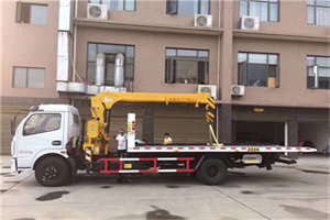 卓尼附近汽车轮胎更换